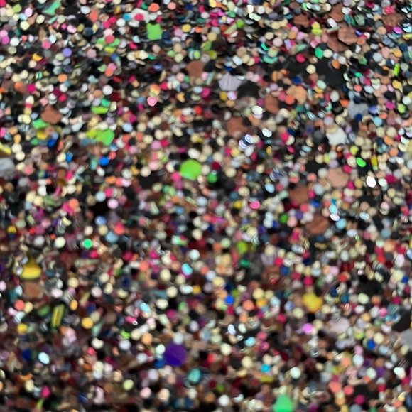 11 or 12  iPhone it has different color sparkles on it - Picture 2 of 4